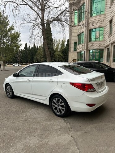Hyundai Accent 2013, 240,000 km - 1.6 l - Gəncə