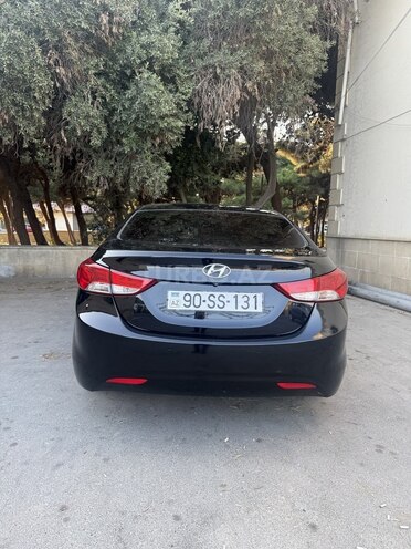 Hyundai Elantra 2013, 319,420 km - 1.8 l - Bakı