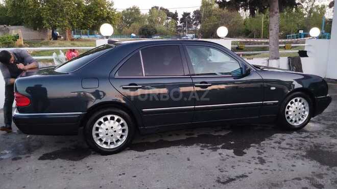 Mercedes E 240 1998, 387,000 km - 2.4 l - Bərdə