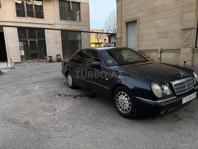 Mercedes E 240 1998, 387,000 km - 2.4 l - Bərdə