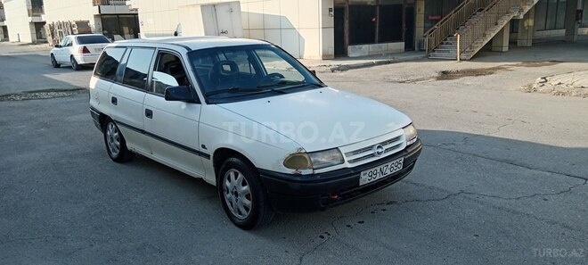 Opel Astra 1994, 450,000 km - 1.6 l - Bakı
