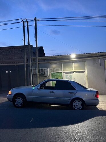 Mercedes C 180 1995, 560,000 km - 1.8 l - Bakı
