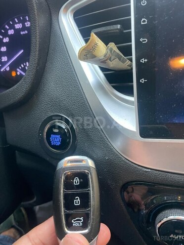 Hyundai Accent 2018, 158,000 km - 1.6 л - Bakı