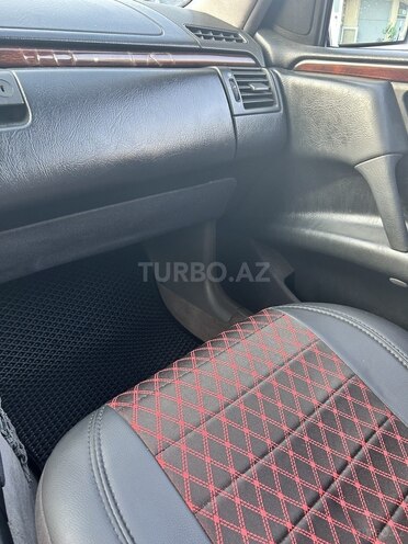 Mercedes E 220 1998, 535,785 km - 2.2 l - Bakı