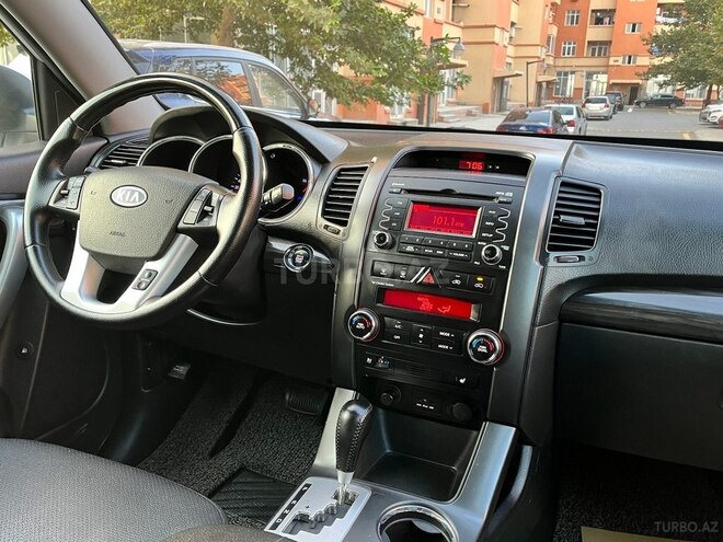 Kia Sorento 2011, 207,000 km - 2.0 l - Bakı