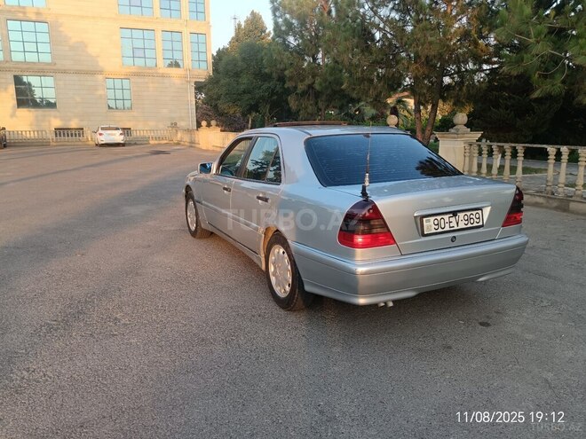 Mercedes C 230 1996, 280,000 km - 2.3 l - Saatlı