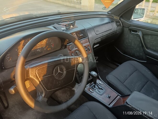 Mercedes C 230 1996, 280,000 km - 2.3 l - Saatlı