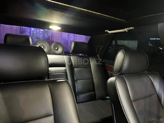 Mercedes E 220 1995, 368,000 km - 2.2 l - Bakı