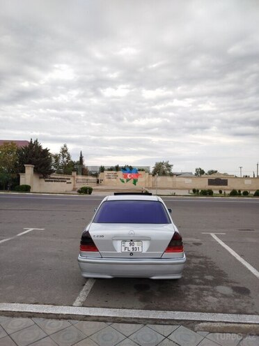 Mercedes C 230 1999, 442,570 km - 2.3 l - Saatlı
