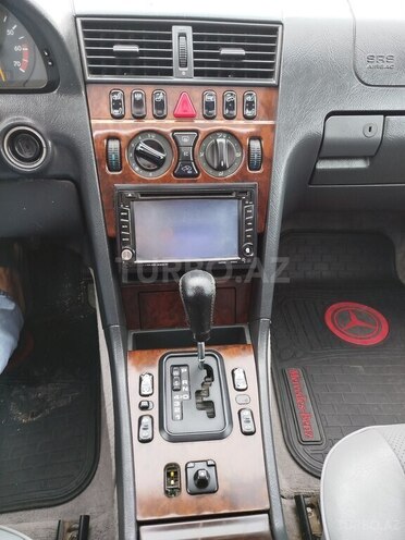 Mercedes C 230 1999, 442,570 km - 2.3 l - Saatlı