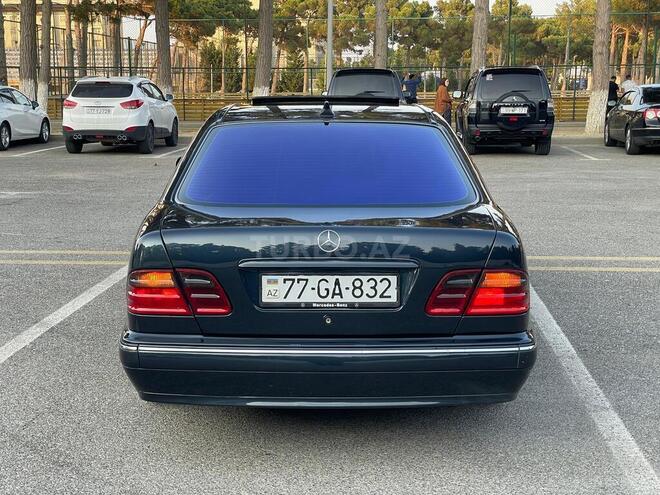 Mercedes E 270 2000, 284,123 km - 2.7 l - Sumqayıt