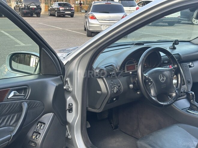 Mercedes C 200 2001, 241,114 km - 2.0 l - Sumqayıt