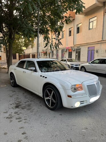 Chrysler 300C 2005, 214,580 km - 5.7 l - Bakı
