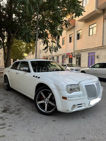 Chrysler 300C 2005, 214,580 km - 5.7 l - Bakı