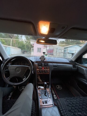 Mercedes E 240 1998, 500,000 km - 2.4 l - Bakı