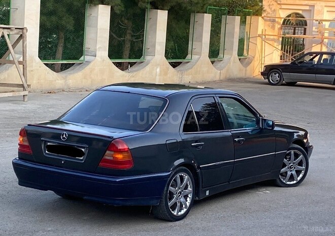 Mercedes C 220 1994, 240,481 km - 2.2 л - Bərdə