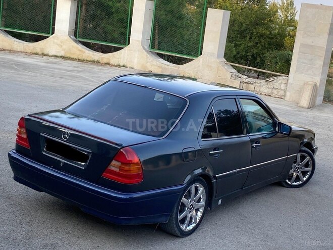 Mercedes C 220 1994, 240,481 km - 2.2 л - Bərdə