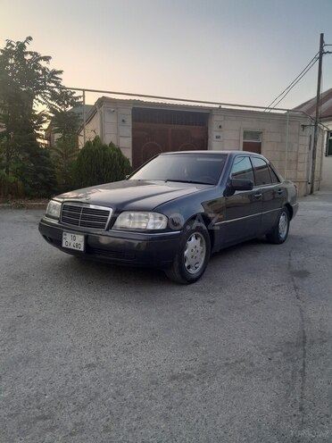 Mercedes C 220 1995, 260,000 km - 2.2 л - Bakı