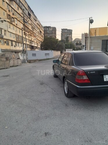 Mercedes C 220 1995, 260,000 km - 2.2 л - Bakı