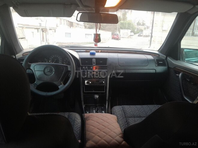Mercedes C 220 1995, 260,000 km - 2.2 л - Bakı