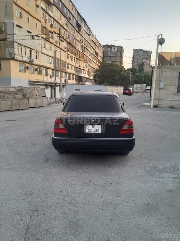 Mercedes C 220 1995, 260,000 km - 2.2 л - Bakı