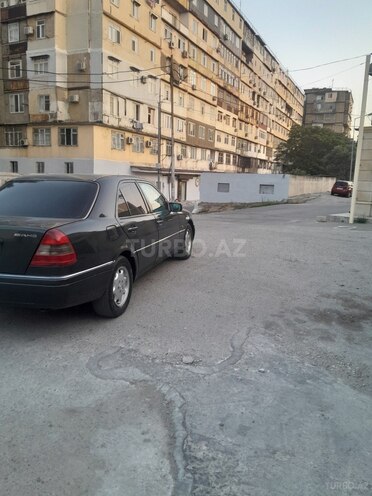 Mercedes C 220 1995, 260,000 km - 2.2 л - Bakı