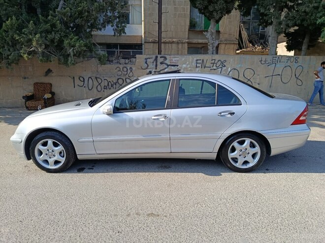 Mercedes C 200 2001, 269,567 km - 2.0 l - Bakı