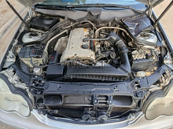 Mercedes C 200 2001, 269,567 km - 2.0 l - Bakı