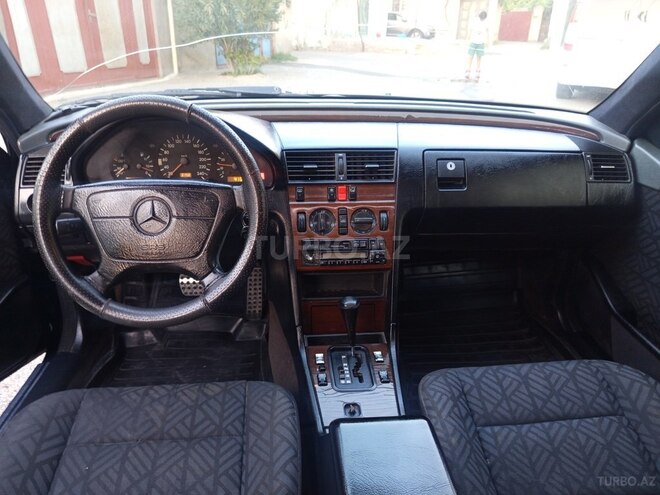 Mercedes C 220 1994, 228,000 km - 2.2 l - Bakı