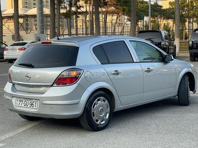 Opel Astra 2009, 214,327 km - 1.4 l - Sumqayıt