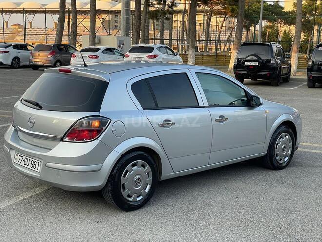 Opel Astra 2009, 214,327 km - 1.4 l - Sumqayıt