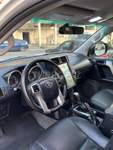 Toyota Land Cruiser Prado 2012, 220,000 km - 2.7 l - Bakı