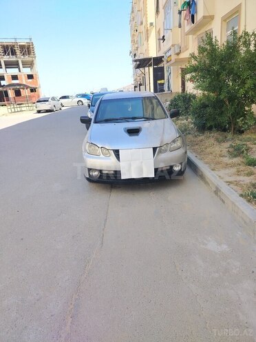 Mitsubishi Airtrek 2004, 300,000 km - 2.0 л - Bakı