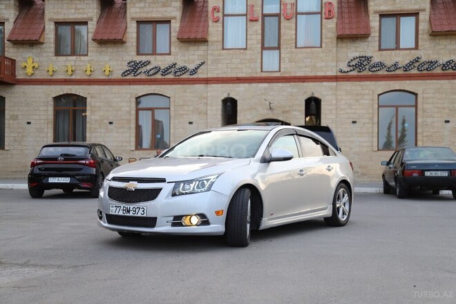 Chevrolet Cruze 2013, 386,000 km - 1.4 l - Yevlax