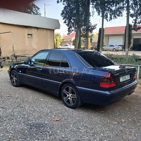Mercedes C 240 2000, 301,000 km - 2.4 l - Xırdalan