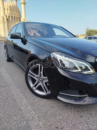 Mercedes E 220 2013, 275,800 km - 2.1 л - Bakı