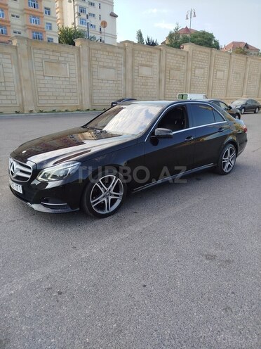 Mercedes E 220 2013, 275,800 km - 2.1 л - Bakı
