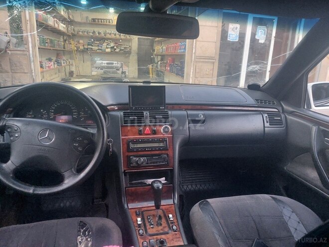 Mercedes E 270 2000, 685,200 km - 2.7 l - Kürdəmir