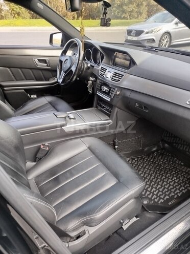 Mercedes E 220 2013, 275,800 km - 2.1 л - Bakı