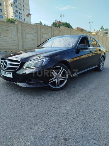 Mercedes E 220 2013, 275,800 km - 2.1 л - Bakı