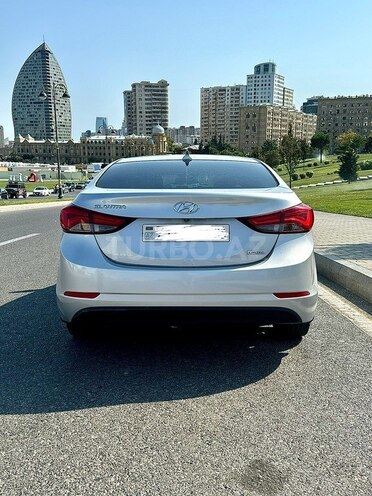 Hyundai Elantra 2015, 124,375 km - 1.6 l - Bakı