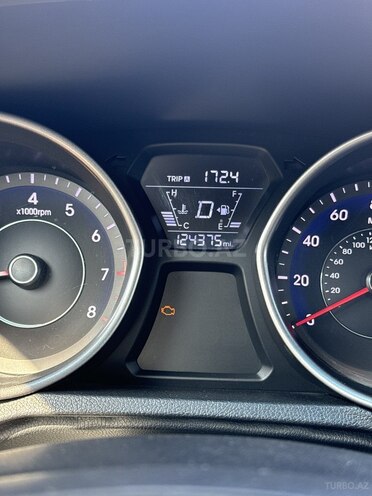 Hyundai Elantra 2015, 124,375 km - 1.6 l - Bakı