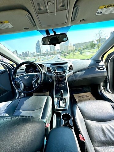 Hyundai Elantra 2015, 124,375 km - 1.6 l - Bakı