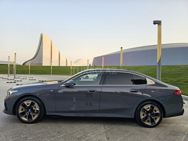 BMW i5 2024, 9,500 km - 0.0 l - Bakı