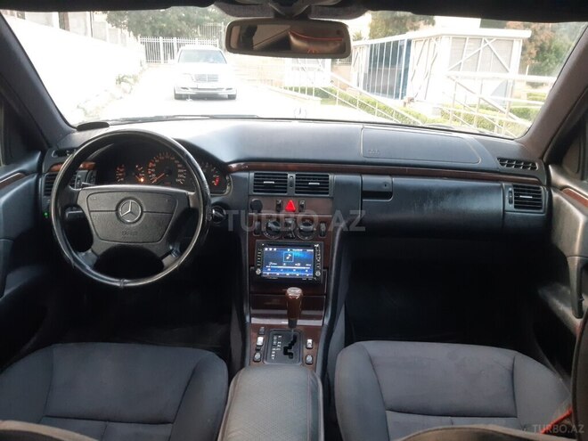 Mercedes E 200 1997, 400,000 km - 2.0 l - Bakı