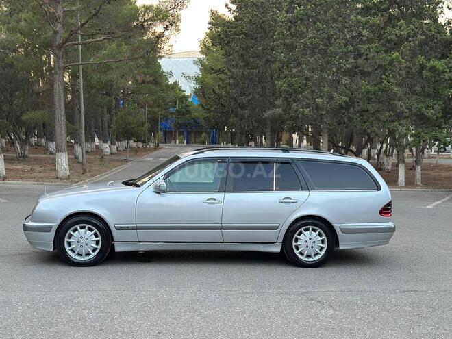 Mercedes E 220 2002, 321,000 km - 2.2 l - Sumqayıt