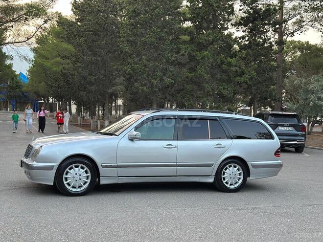 Mercedes E 220 2002, 321,000 km - 2.2 l - Sumqayıt