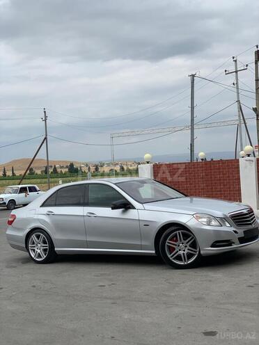 Mercedes E 220 2011, 300,000 km - 2.1 l - Tovuz