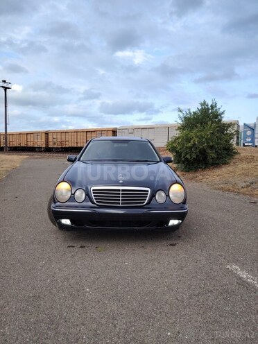 Mercedes E 240 1999, 385,760 km - 2.4 l - Astara