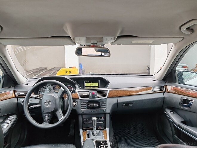 Mercedes E 220 2011, 300,000 km - 2.1 l - Tovuz